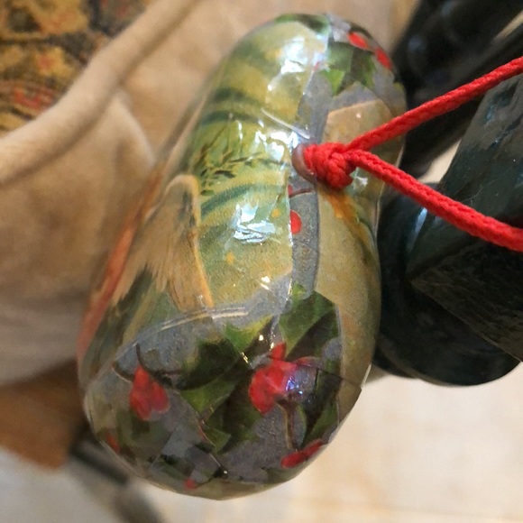 👼 Angel & Manger Paper Machete Puffed Heart Ornament - Picture 3 of 9